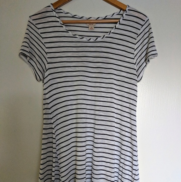 Striped Trapeze Tunic Top - Picture 4 of 4